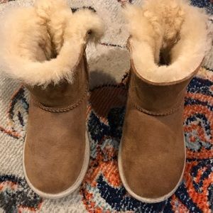 Like New Kids Uggs Size 11